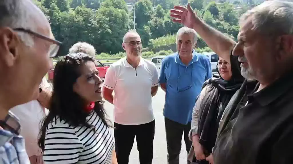 Rize balıkçı köylülerine Emek Partisi Milletvekili Sevda Karaca’dan destek