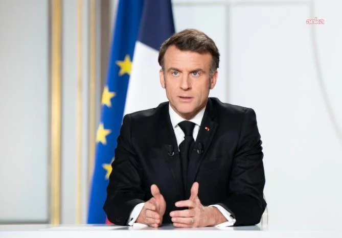 Macron: Suudi Arabistan’la Fransa’da 6 milyar Avroluk yatırımla 3 tema parkı kurulacak