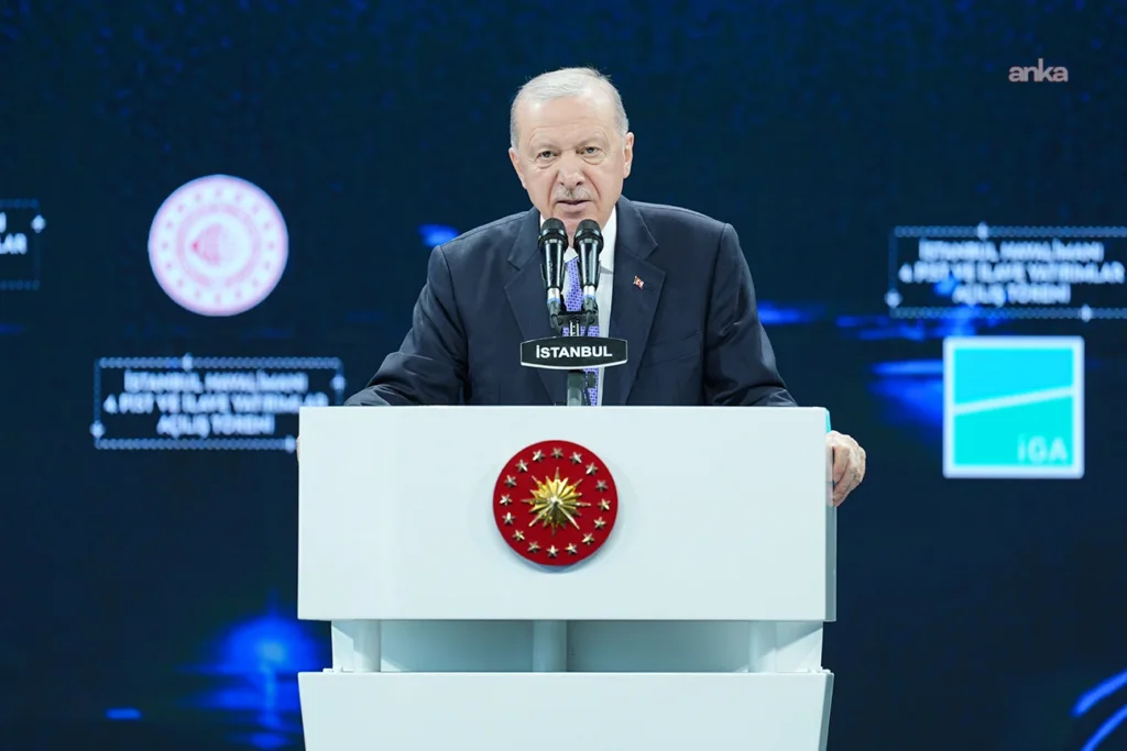 Cumhurbaşkanı Erdoğan, İstanbul Havalimanı’nın 4. pistini açtı: “Bundan sonra Türkiye’de eser yarışacak”
