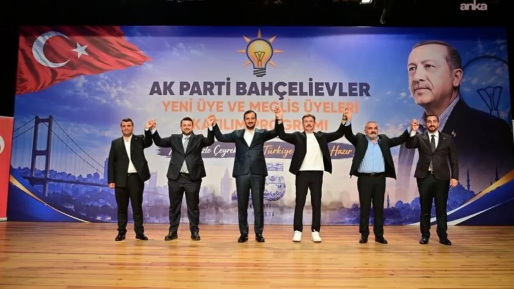 CHP’li 3 meclis üyesi AK Parti’ye geçti